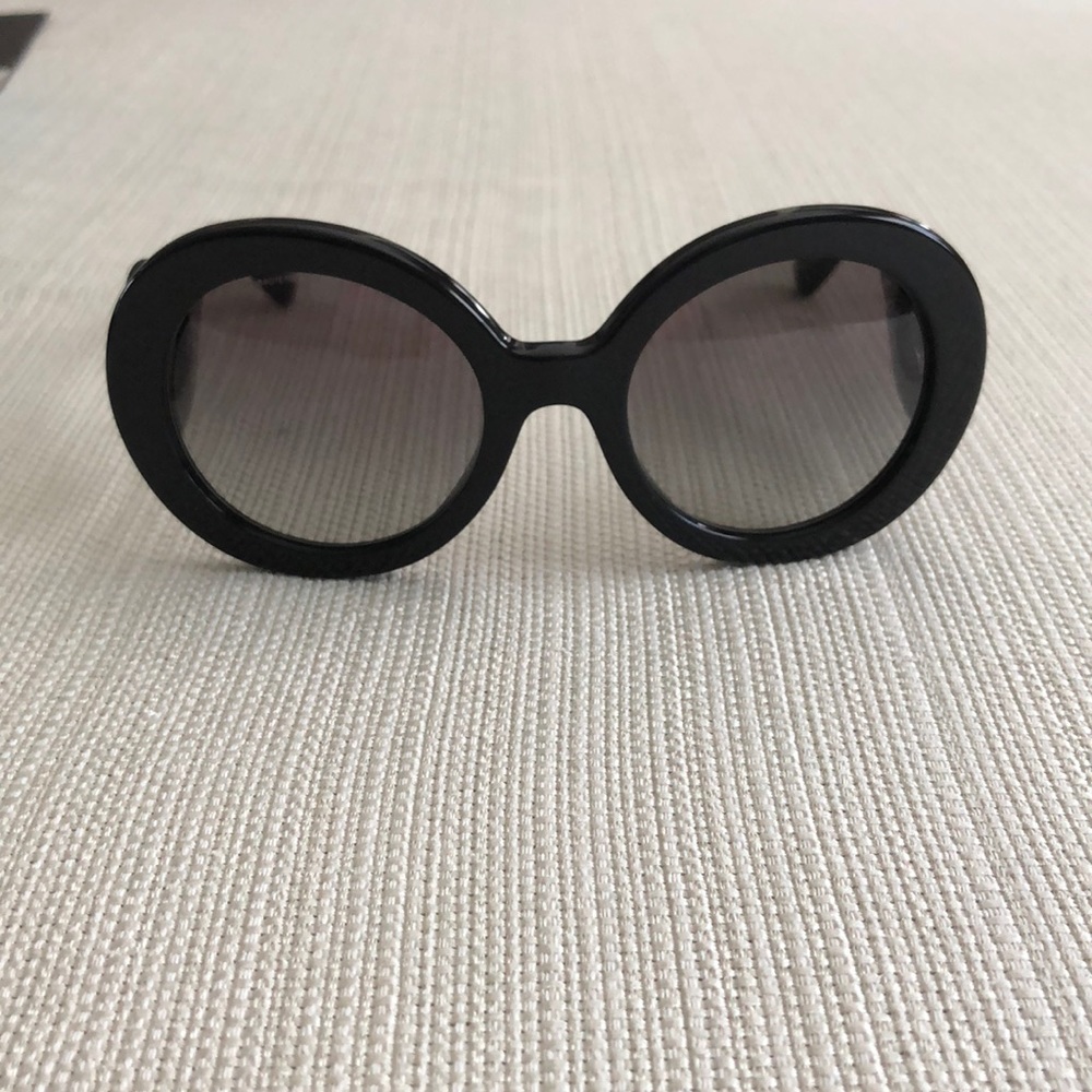 Prada Sunglasses - Picture 4 of 4